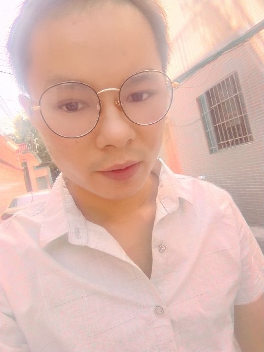 楠呐的第四张照片--文山交友中心